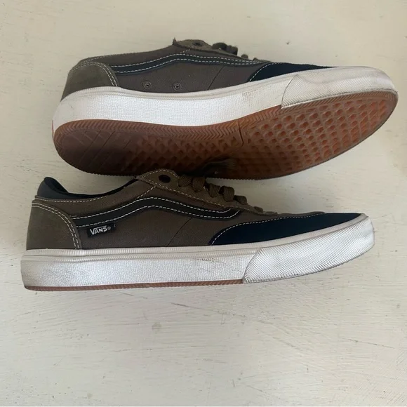Gilbert Crockett Size 10.5 Vans Olive Army Green and Black - Picture 4 of 9